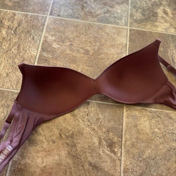 Skims Wireless Form Push-up Bra Garnet Size 38DD - Picture 9 of 10